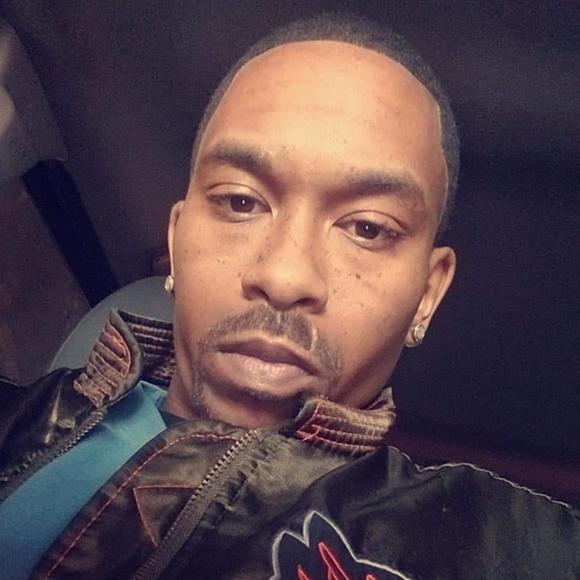 Meet your Posher, Lauren - Picture 1 of 1